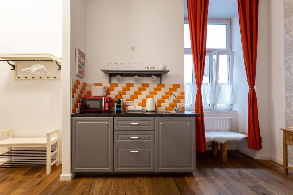 Compact Studio Near Center By Hm Vienne Extérieur photo